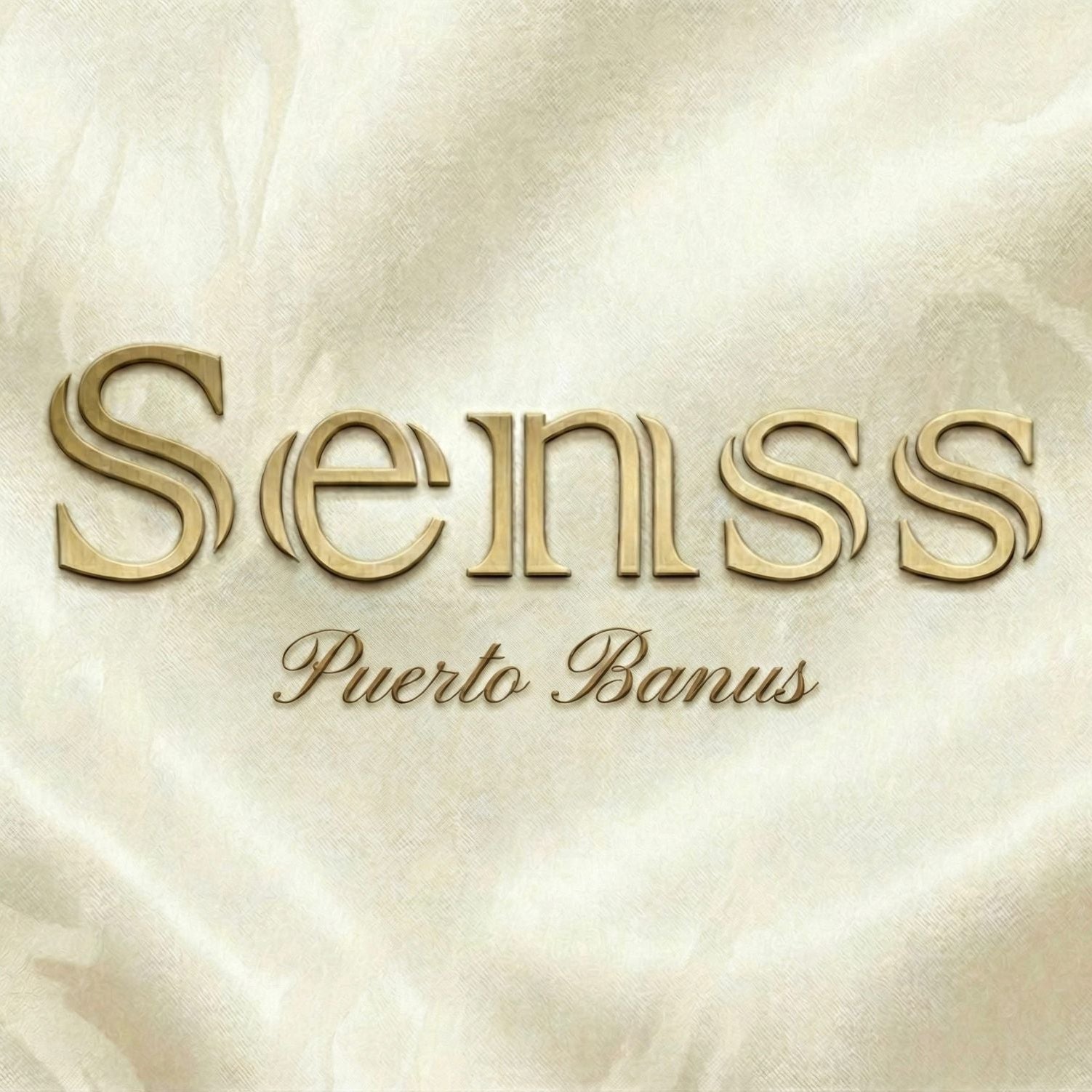 Senss reúne prendas y accesorios, pensado para descubrir cada época y ocasion del año.